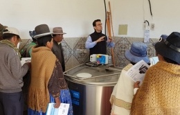 Session de formation en centre de collecte de lait - Bolivie