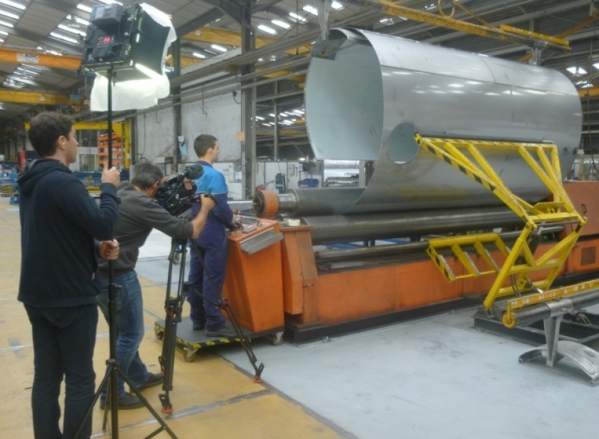 Opération de roulage dune virole de cuve.